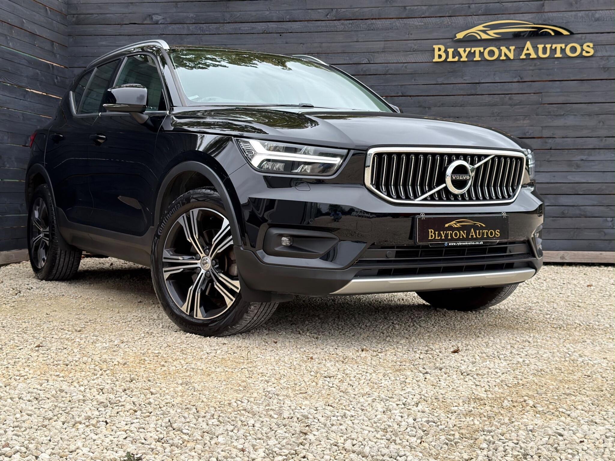 2020 Volvo XC40