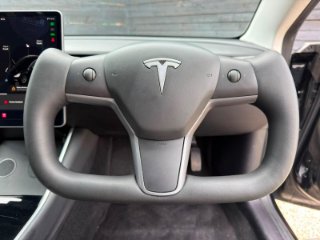 /photos/9814/25d790e6-5e0d-4cf7-a486-2fe8d164f16d_i320x240.jpg
