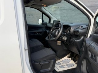 /photos/9814/3c8f66bd-73c2-438e-ac1e-480126b9673b_i320x240.jpg