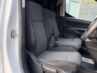 /photos/9814/be32cc12-d26c-4e9b-b6fe-b10b02116f04_i320x240.jpg