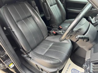 /photos/9814/cffacb4f-d446-4bb3-b1e2-cfaa09d86d53_i320x240.jpg