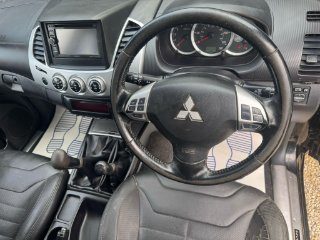 /photos/9814/e404c528-dba7-4541-b73e-c9a93fca3327_i320x240.jpg