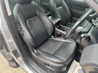 /photos/9814/e83783e5-47f7-4b41-8ff0-72baae50c205_i320x240.jpg